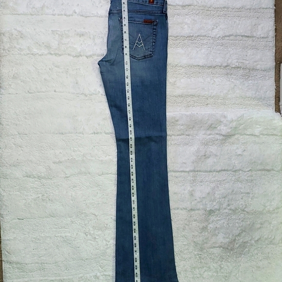 Jeans 🥳 - Picture 7 of 9